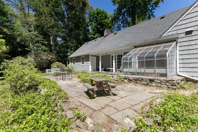 14 Appleby Drive, Bedford, NY 10506