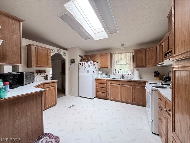 4501 East Kellogg Road, Pahrump, NV 89061