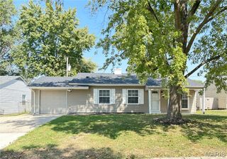 26 Steeplechase Drive, St Peters, MO 63376