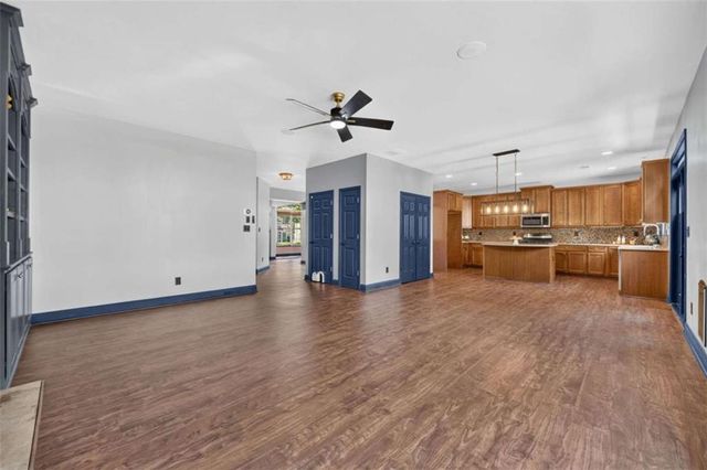 426 Shiloh Manor Drive, Marietta, GA 30066