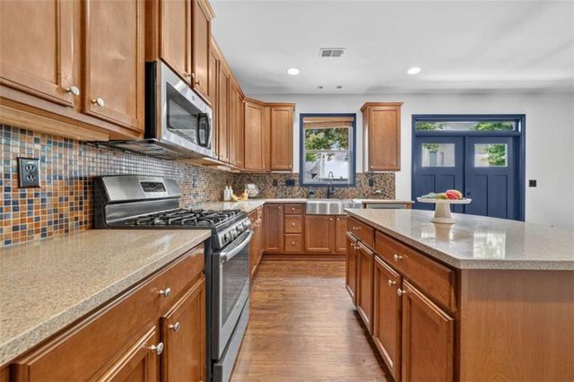 426 Shiloh Manor Drive, Marietta, GA 30066