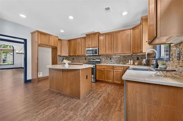 426 Shiloh Manor Drive, Marietta, GA 30066