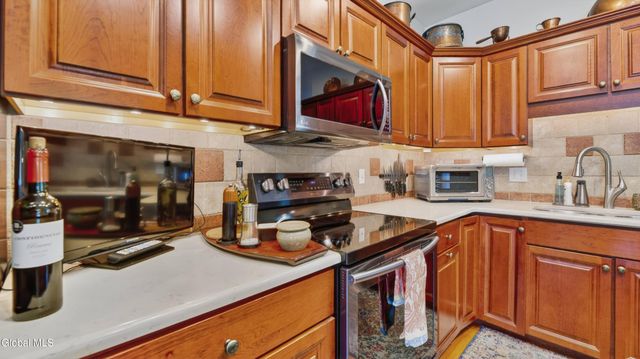 2 Spice Mill Boulevard, Halfmoon, NY 12065