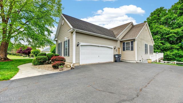 2 Spice Mill Boulevard, Halfmoon, NY 12065