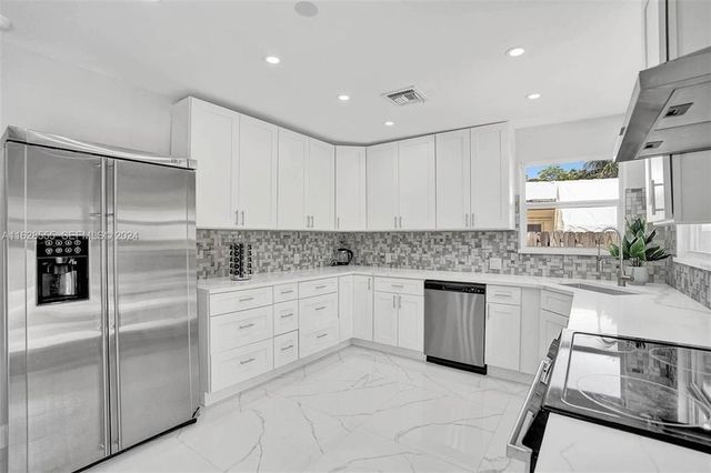 3421 Dover Road, Pompano Beach, FL 33062