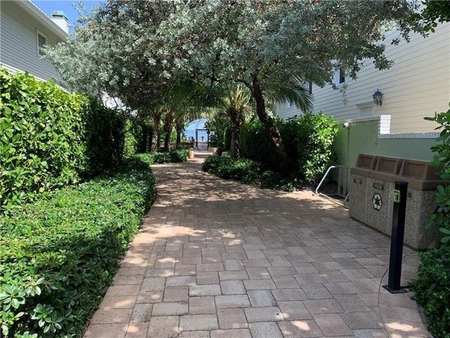 3421 Dover Road, Pompano Beach, FL 33062