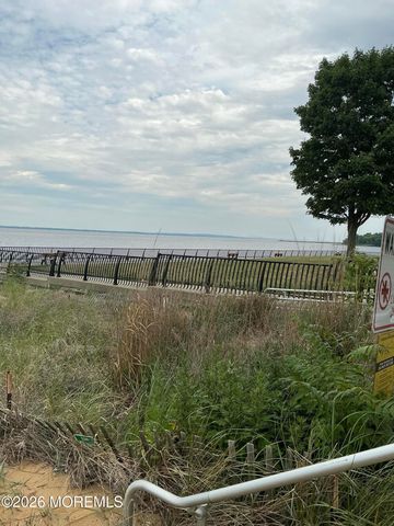 37 Myrtle Avenue, Keyport, NJ 07735