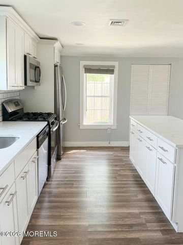 37 Myrtle Avenue, Keyport, NJ 07735