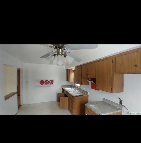 12645 Duchess Street, Detroit, MI 48224
