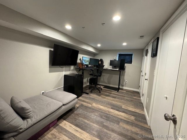 72 Ocean View Street, New Haven, CT 06512