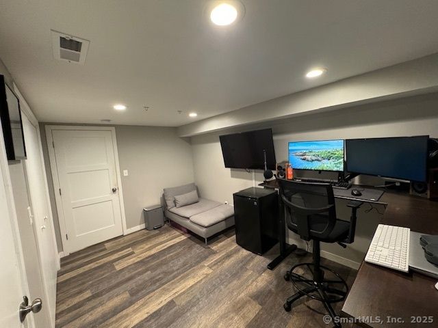 72 Ocean View Street, New Haven, CT 06512