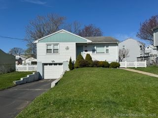 72 Ocean View Street, New Haven, CT 06512