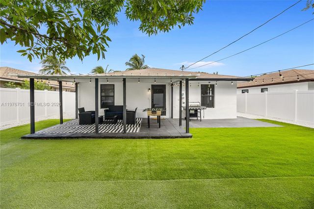 324 Sterling Ave, Delray Beach, FL 33444