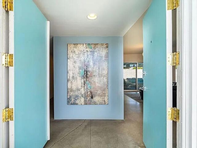 2223 N Magnolia Road, Palm Springs, CA 92262