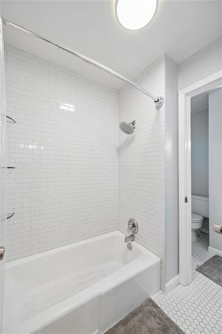 8039 Hemlock Street, Overland Park, KS 66204