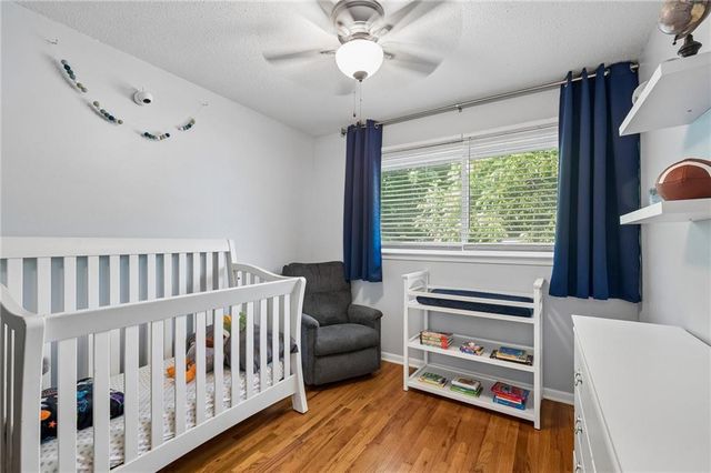 8039 Hemlock Street, Overland Park, KS 66204