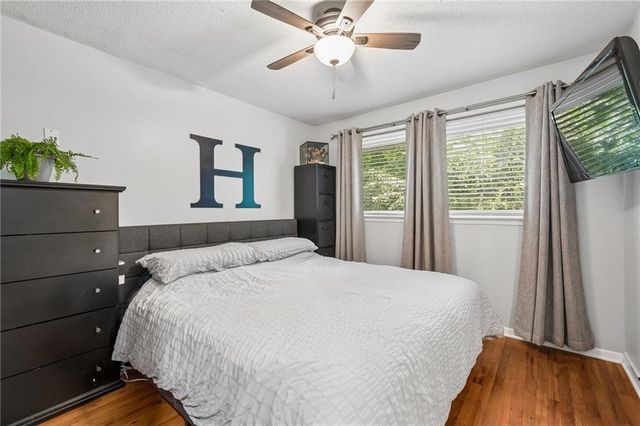 8039 Hemlock Street, Overland Park, KS 66204