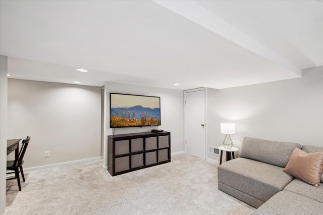 5617 Beard Avenue S, Edina, MN 55410