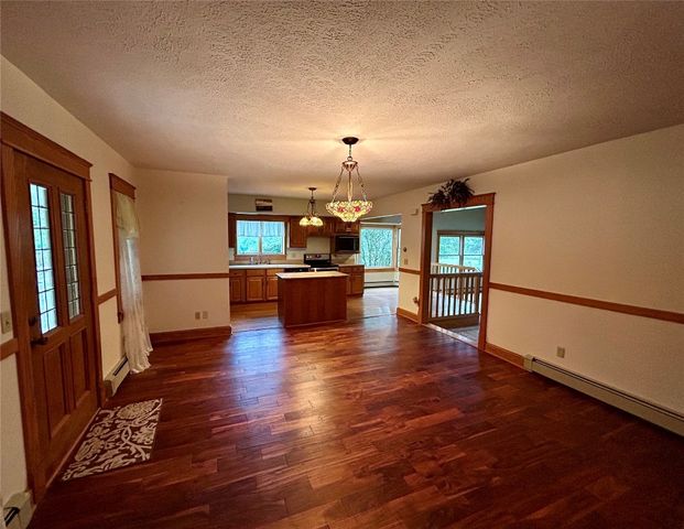 4060 ROUTE 6, Waterford, PA 16441