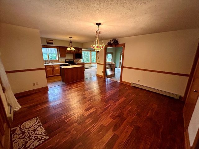 4060 ROUTE 6, Waterford, PA 16441