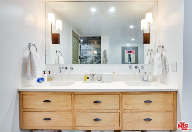 10520 Wilshire Boulevard 306, Los Angeles, CA 90024