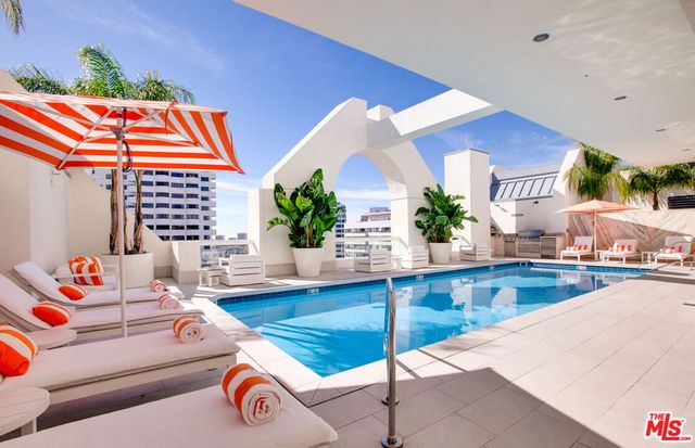 10520 Wilshire Boulevard 306, Los Angeles, CA 90024