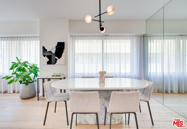 10520 Wilshire Boulevard 306, Los Angeles, CA 90024