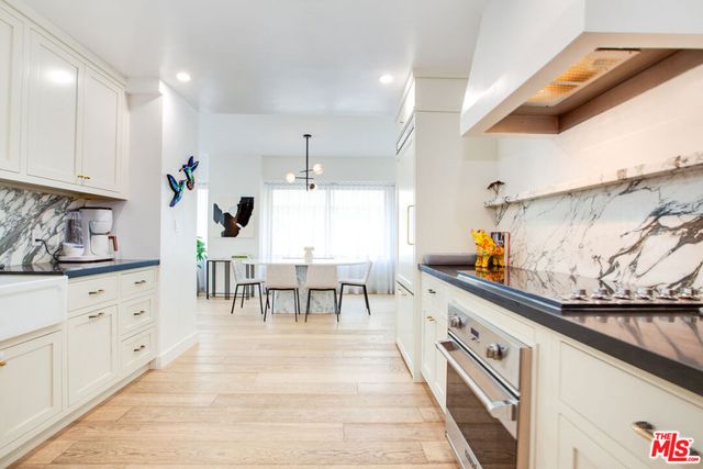 10520 Wilshire Boulevard 306, Los Angeles, CA 90024