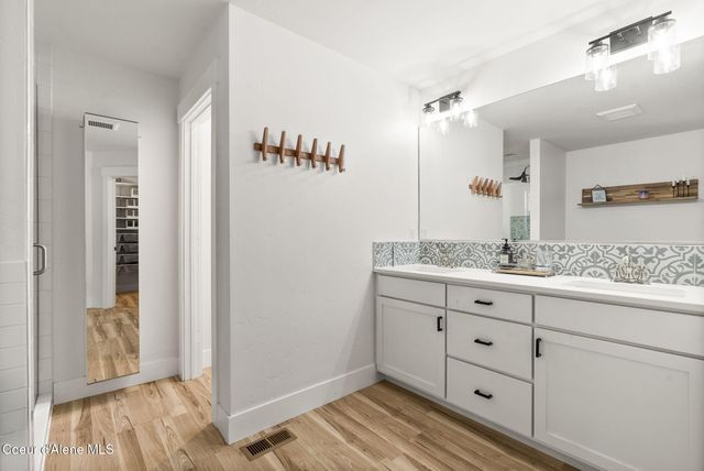 11610 E Rivercrest Dr, Spokane Valley, WA 99206