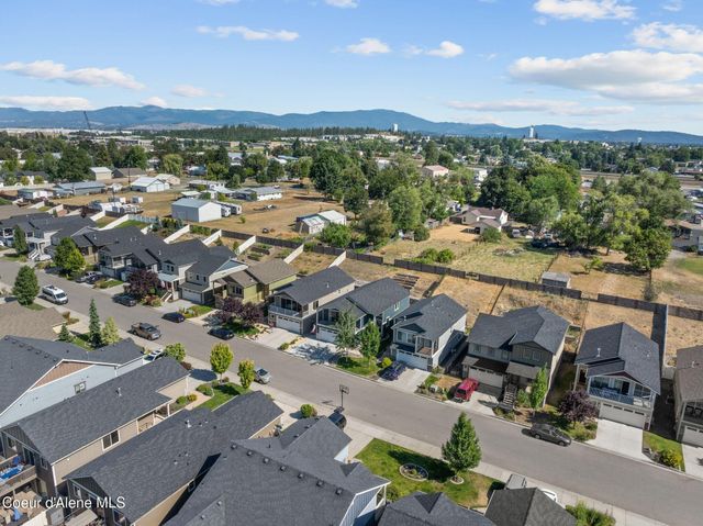 11610 E Rivercrest Dr, Spokane Valley, WA 99206