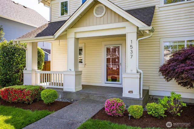 1537 Bobs Hollow Lane, Dupont, WA 98327