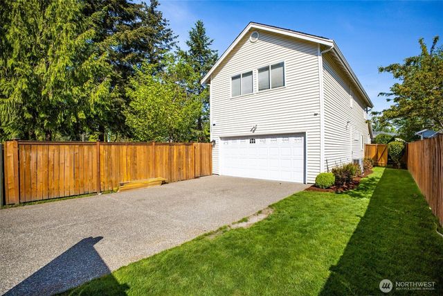 1537 Bobs Hollow Lane, Dupont, WA 98327