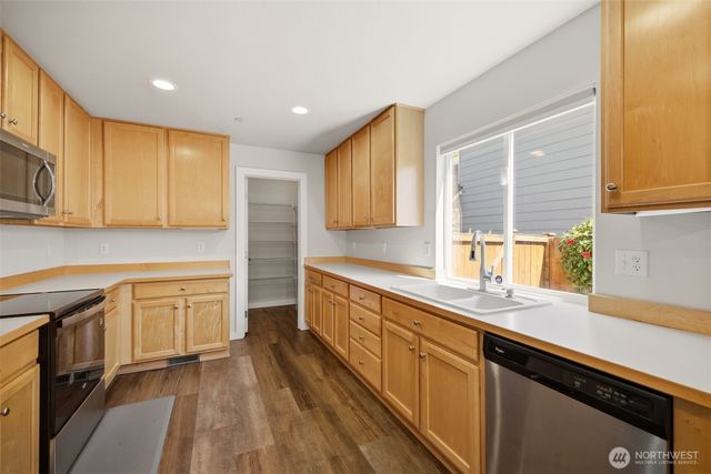 1537 Bobs Hollow Lane, Dupont, WA 98327