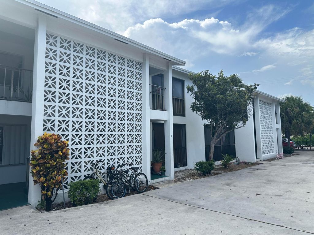 1741 N 3rd Ave Avenue N 6, Lake Worth Beach, FL 33460