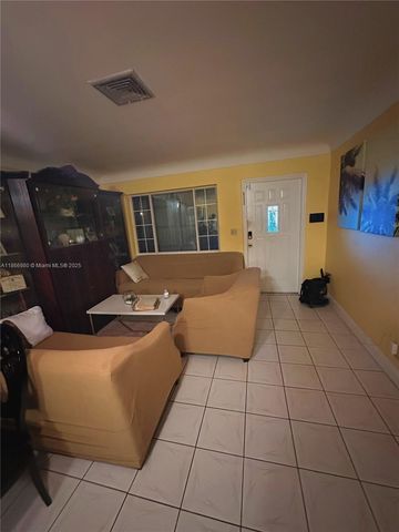 3801 NE 15th Ave, Pompano Beach, FL 33064