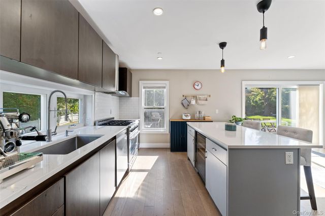 22 E Clinton Avenue, Irvington, NY 10533