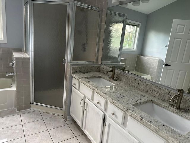 1436 Brittania Way, Roselle, IL 60172