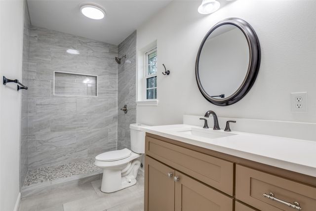 1055 Wright Street, Terrell, TX 75160