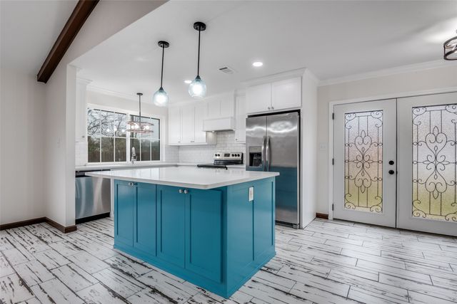 1055 Wright Street, Terrell, TX 75160