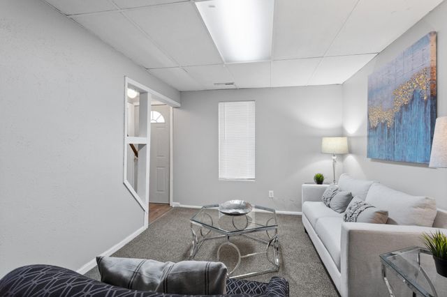 180 Wyoming Street E, Saint Paul, MN 55107