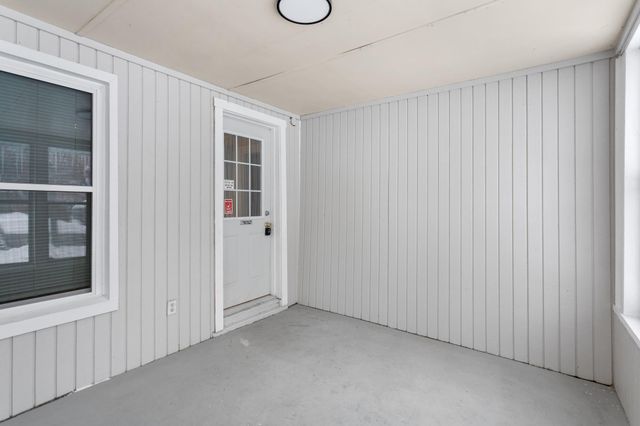 180 Wyoming Street E, Saint Paul, MN 55107