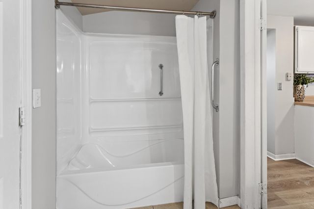 180 Wyoming Street E, Saint Paul, MN 55107