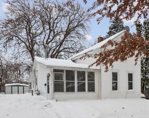 180 Wyoming Street E, Saint Paul, MN 55107