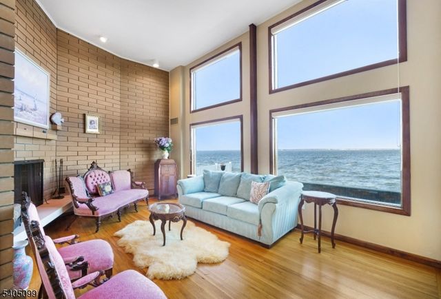 225 K Ct, Seaside Park Boro, NJ 08752