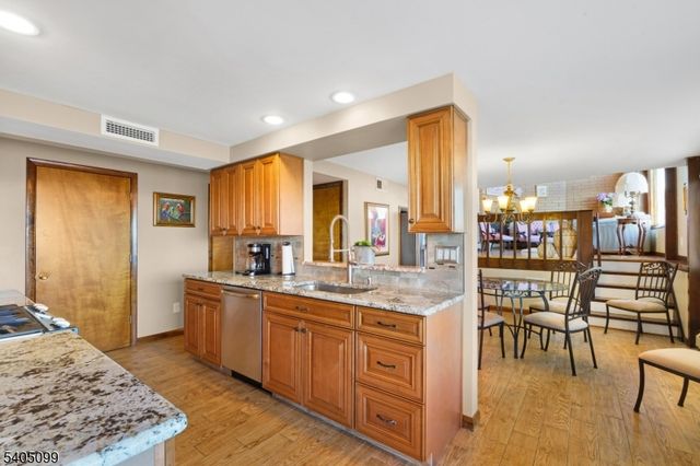 225 K Ct, Seaside Park Boro, NJ 08752
