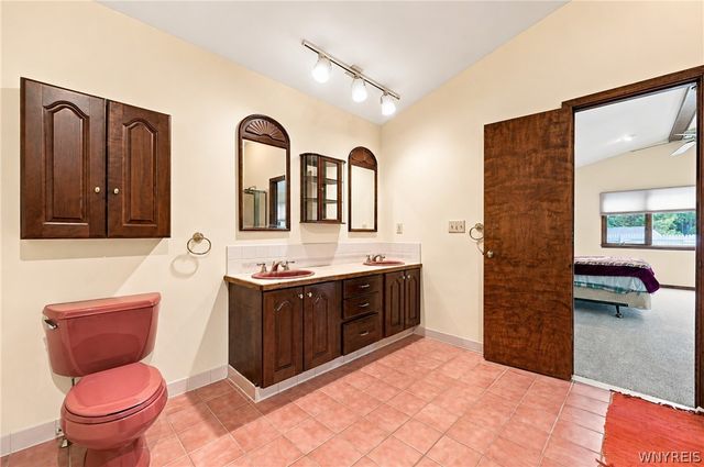 138 Woodshire North, Amherst, NY 14068