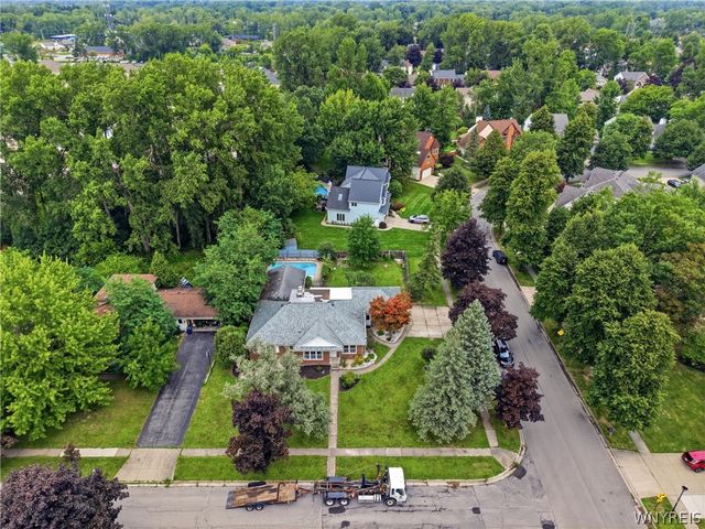 138 Woodshire North, Amherst, NY 14068