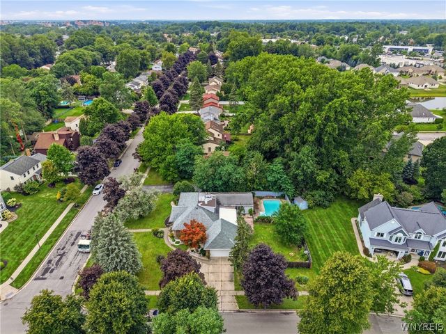 138 Woodshire North, Amherst, NY 14068