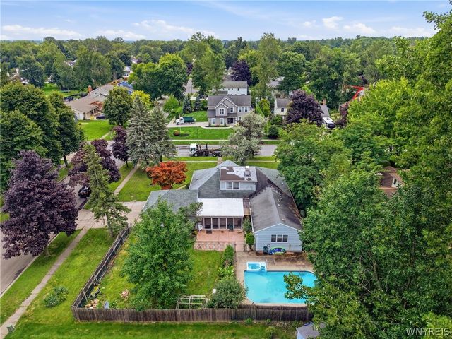 138 Woodshire North, Amherst, NY 14068