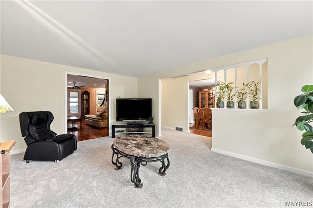 138 Woodshire North, Amherst, NY 14068